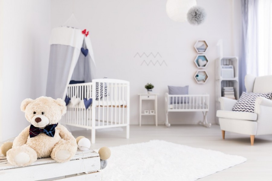 Quelle est l'importance de l'orientation du lit de votre bébé ?