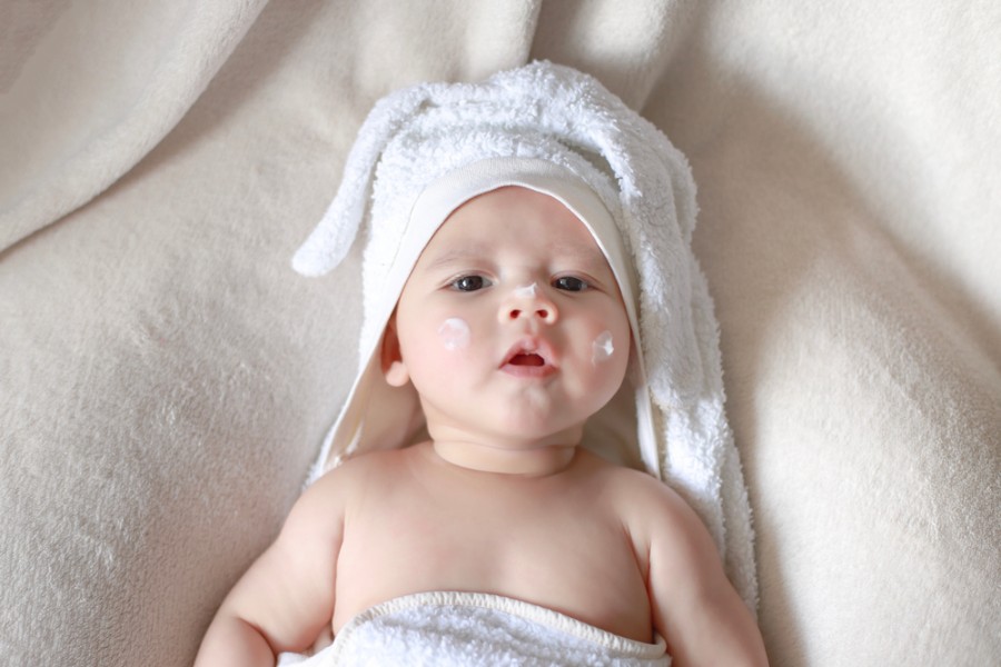 La peau de votre bébé : comment bien l'entretenir ?